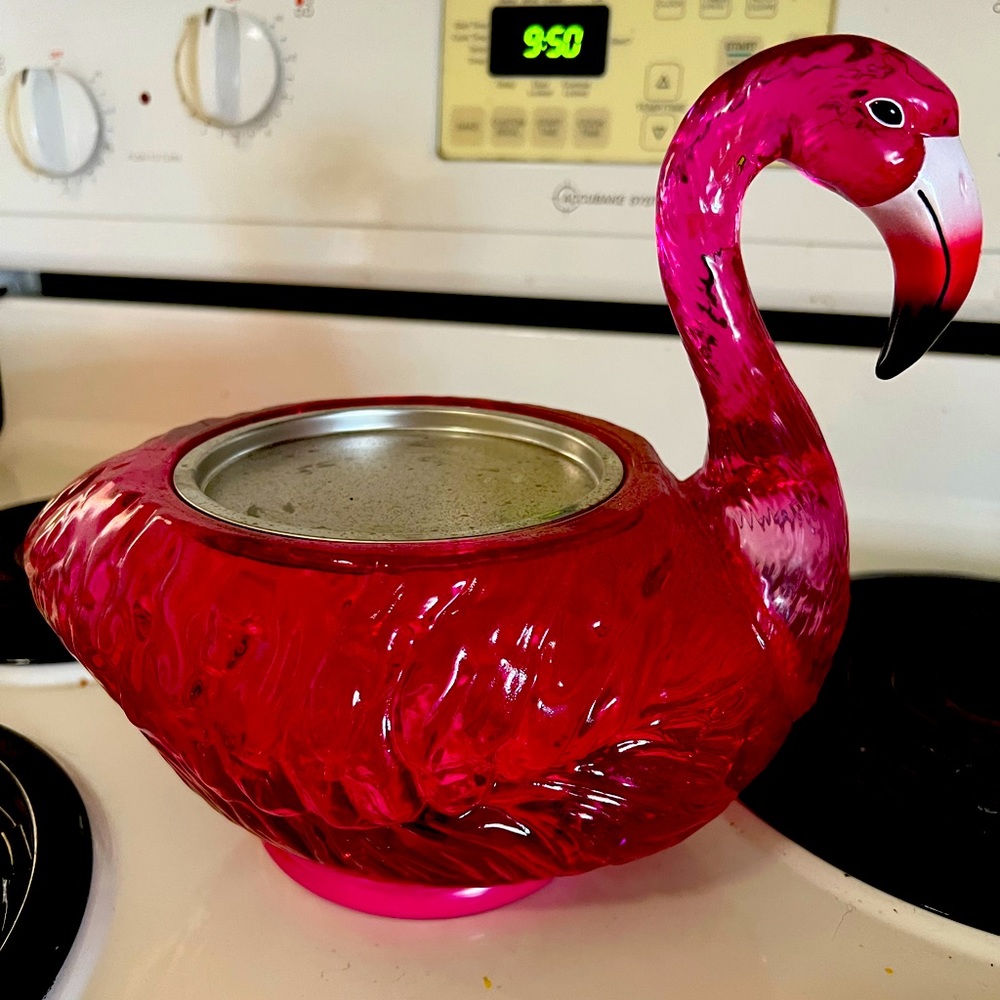 Bath & Body Works light up flamingo candle holder
